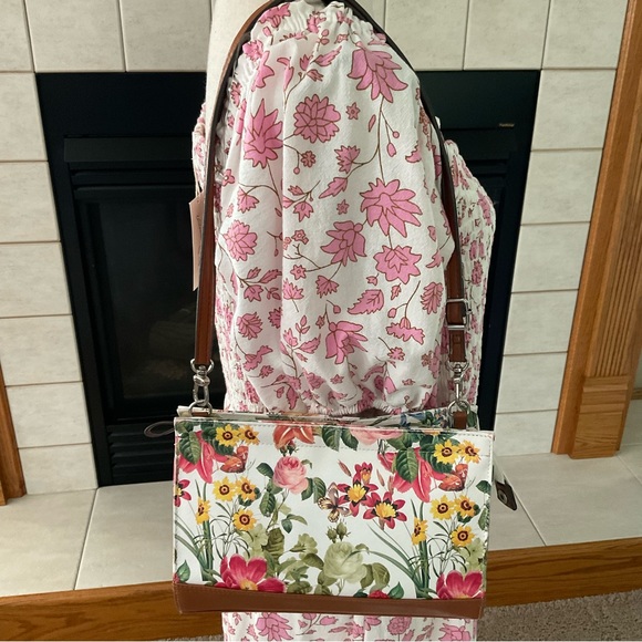 GAL Multi-Color Floral Crossbody/Shoulder Handbag - Picture 7 of 9